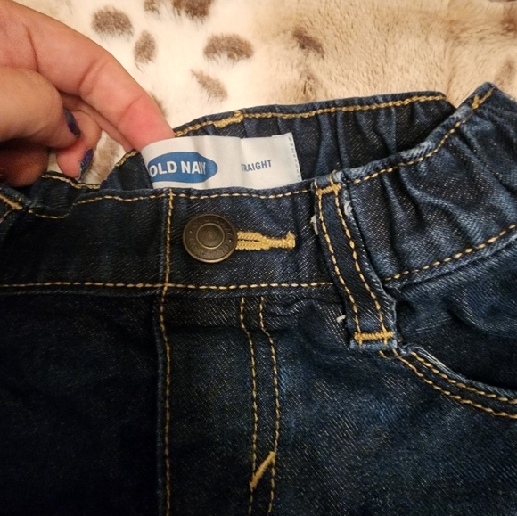 3t old navy bundle 2 jeans, 3 shirts - Picture 3 of 4